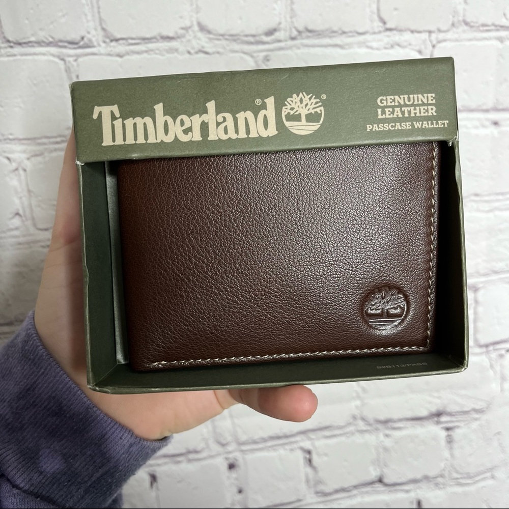 Timberland genuine brown leather bifold wallet